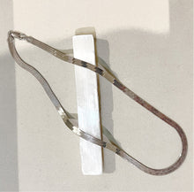 Load image into Gallery viewer, Bigger Herringbone Necklace
