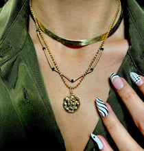 Load image into Gallery viewer, Challah Medallion