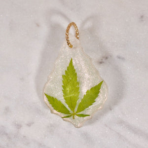 Pot Leaf Crystal 3