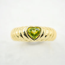 Load image into Gallery viewer, Tiffany &amp; Co Peridot Ring 18k
