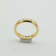 Load image into Gallery viewer, 18k Gold Band
