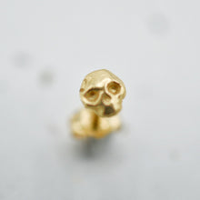Load image into Gallery viewer, Single Skull Earring
