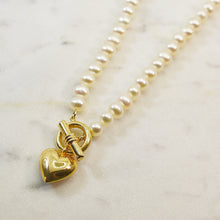 Load image into Gallery viewer, Pearl and Toggle Heart Necklace
